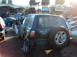 1999 TOYOTA RAV4 4 DOOR,2.0L MT AWD COLOR GREEN STK # Z11205