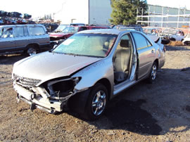 2003 TOYOTA CAMRY LE MODEL 4DR,2.4L AT FWD COLOR GOLD STK # Z11206
