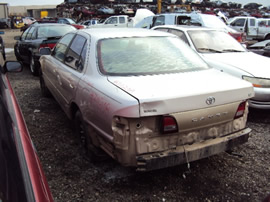 1996 CAMRY LE MODEL 2.2L AT COLOR GOLD STK # Z11208