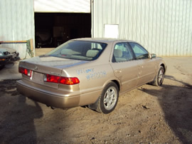 2000 TOYOTA CAMRY LE MODEL 4DOOR SEDAN 2.2L AT COLOR GOLD STK Z12228