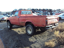 1982 TOYOTA PICK UP REGULAR CAB 2.4L CARBURETOR MT 4X4 COLOR RED STK Z12229