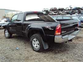2005 TOYOTA TACOMA WITH ACCESS CAB PRE RUNNER 4.0L AT 2WD COLOR BLACK STK Z12241