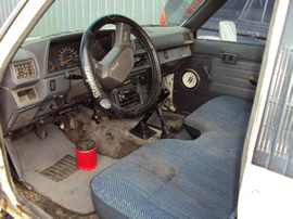 1988 TOYOTA TRUCK REGULAR CAB 2.4L FUEL INJECTION MT 4X4 COLOR WHITE STK Z12245