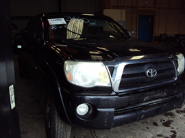 2005 TOYOTA TACOMA 4 DOOR CREW CAB PRE RUNNER SR5 MODEL 4.0L AT 2WD COLOR BLACK STK Z12251