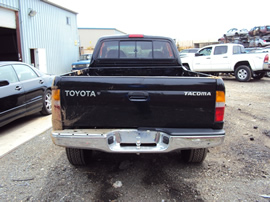 2000 TOYOTA TACOMA XTRA CAB SR5 PRE-RUNNER 2.7L AT 2WD COLOR BLACK STK Z12253