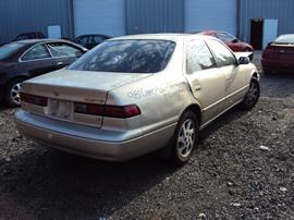 1998 TOYOTA CAMRY 4 DOOR SEDAN XLE MODEL 3.0L AT FWD COLOR GOLD STK Z12255