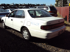 1992 TOYOTA CAMRY 4 DOOR SEDAN 2.2L AT COLOR WHITE STK Z12259