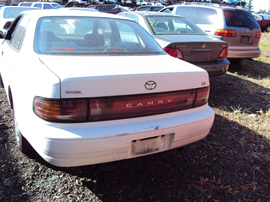 1992 TOYOTA CAMRY 4 DOOR SEDAN 2.2L AT COLOR WHITE STK Z12259