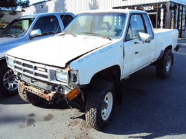 1986 TOYOTA TRUCK XTRA CAB 2.4L EFI MT 4X4  COLOR WHITE STK Z12268