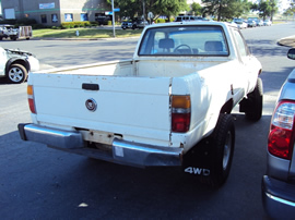 1986 TOYOTA TRUCK XTRA CAB 2.4L EFI MT 4X4  COLOR WHITE STK Z12268