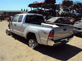 2006 TOYOTA TACOMA XTRA CAB SR5 PRERUNNER WITH OFF ROAD PACKAGE 4.0L V6 AT 2WD WITH REAR DIFF LOCK ,COLOR SILVER STK Z12281 