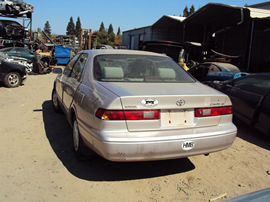 1997 TOYOTA CAMRY LE MODEL 4 DOOR SEDAN,2.2L AT COLOR GOLD STK Z12298