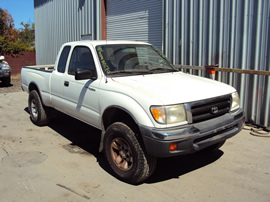 1998 TOYOTA TACOMA XTRA CAB PRE RUNNER 2.7L AT 2WD COLOR WHITE STK Z12307