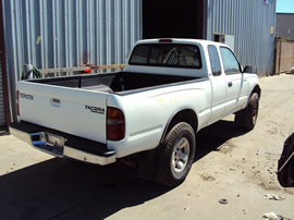 1998 TOYOTA TACOMA XTRA CAB PRE RUNNER 2.7L AT 2WD COLOR WHITE STK Z12307