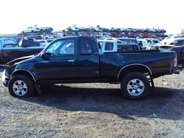 2000 TOYOTA TACOMA XTRA CAB SR5 PRE RUNNER 3.4L V6 AT 2WD COLOR GREEN STK Z12316
