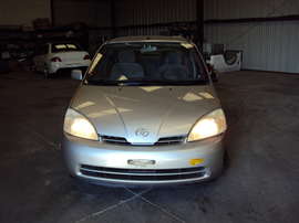 2002 TOYOTA PRIUS 4 DOOR SEDAN STANDARD MODEL 1.5L AT HYBRID COLOR SILVER STK Z12318