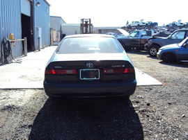 1997 TOYOTA CAMRY 4 DOOR SEDAN LE MODEL 2.2L AT CA EMISSIONS COLOR GREEN STK Z12321