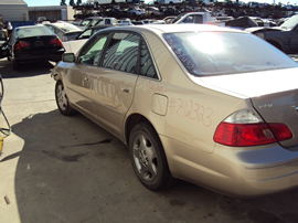 2003 TOYOTA AVALON XLS MODEL 4 DOOR SEDAN 3.0L V6 AT FWD COLOR GOLD STK Z12324