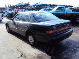 1994 TOYOTA CAMRY 4 DOOR SEDAN LE MODEL 2.2L AT CALIFORNIA EMISSIONS  FWD COLOR GREEN STK Z12326