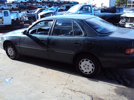 1994 TOYOTA CAMRY 4 DOOR SEDAN LE MODEL 2.2L AT CALIFORNIA EMISSIONS  FWD COLOR GREEN STK Z12326