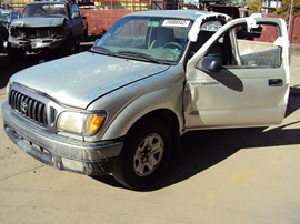 2001 TOYOTA TACOMA DELUXE MODEL REGULAR CAB 2.4L AT 2WD COLOR SILVER STK Z12329