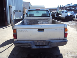 2001 TOYOTA TACOMA DELUXE MODEL REGULAR CAB 2.4L AT 2WD COLOR SILVER STK Z12329