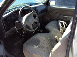 2001 TOYOTA TACOMA DELUXE MODEL REGULAR CAB 2.4L AT 2WD COLOR SILVER STK Z12329