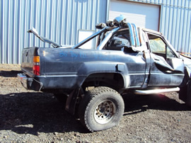1986 TOYOTA PICK UP STANDARD MODEL REGULAR CAB 2.4L EFI TURBO MT 4X4 5 SPEED COLOR BLACK STK Z12328