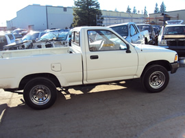 1993 TOYOTA PICK UP TRUCK REGULAR CAB 2.4L EFI MT 5 SPEED 2WD COLOR WHITE STK Z12339