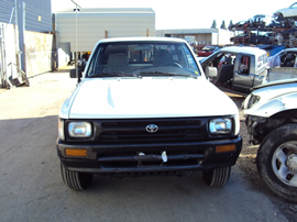 1993 TOYOTA PICK UP TRUCK REGULAR CAB 2.4L EFI MT 5 SPEED 2WD COLOR WHITE STK Z12339