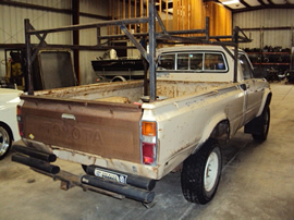 1982 TOYOTA PICK UP REGULAR CAB LONG BED DELUXE MODEL 2.4L CARBURETOR MT 5SPEED 4X4 COLOR TAN STK #Z12348