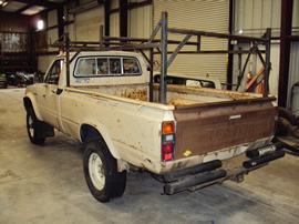 1982 TOYOTA PICK UP REGULAR CAB LONG BED DELUXE MODEL 2.4L CARBURETOR MT 5SPEED 4X4 COLOR TAN STK #Z12348