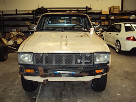 1982 TOYOTA PICK UP REGULAR CAB LONG BED DELUXE MODEL 2.4L CARBURETOR MT 5SPEED 4X4 COLOR TAN STK #Z12348