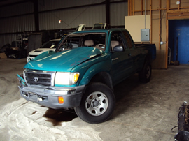 1998 TOYOTA TACOMA DELUXE MODEL SR5 XTRA CAB 2.7L (COIL STYLE) MT 4X4 WITH REAR DIFF LOCK COLOR TEAL GREEN STK Z12351