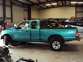 1998 TOYOTA TACOMA DELUXE MODEL SR5 XTRA CAB 2.7L (COIL STYLE) MT 4X4 WITH REAR DIFF LOCK COLOR TEAL GREEN STK Z12351