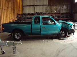 1998 TOYOTA TACOMA DELUXE MODEL SR5 XTRA CAB 2.7L (COIL STYLE) MT 4X4 WITH REAR DIFF LOCK COLOR TEAL GREEN STK Z12351