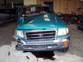 1998 TOYOTA TACOMA DELUXE MODEL SR5 XTRA CAB 2.7L (COIL STYLE) MT 4X4 WITH REAR DIFF LOCK COLOR TEAL GREEN STK Z12351