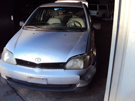 2000 TOYOTA ECHO 4 DOOR SEDAN 1.5L MT FWD COLOR SILVER STK Z13361