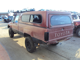 1988 TOYOTA TRUCK DELUXE MODEL REGULAR CAB LONG BED 3.0L V6 AT 4X4 COLOR RED STK Z13371