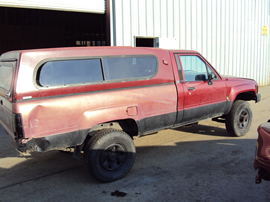 1988 TOYOTA TRUCK DELUXE MODEL REGULAR CAB LONG BED 3.0L V6 AT 4X4 COLOR RED STK Z13371