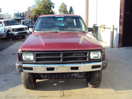 1988 TOYOTA TRUCK DELUXE MODEL REGULAR CAB LONG BED 3.0L V6 AT 4X4 COLOR RED STK Z13371