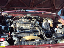 1988 TOYOTA TRUCK DELUXE MODEL REGULAR CAB LONG BED 3.0L V6 AT 4X4 COLOR RED STK Z13371