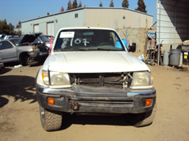 1999 TOYOTA TACOMA XTRA CAB DLX MODEL 3.4L V6 WITH TRD SUPERCHARGER MT 4X4 WITH REAR DIFF LOCK COLOR WHITE STK Z13384