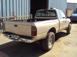 1998 TOYOTA TACOMA XTRA CAB DLX MODEL SR5 2.7L MT 4X4 COLOR GOLD STK Z13385