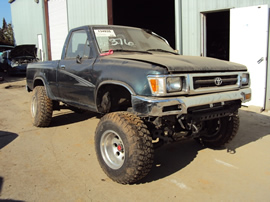 1994 TOYOTA PICK UP REGULAR CAB DLX MODEL 2.4L EFI MT 4X4 COLOR GREEN STK Z13387