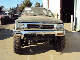 1994 TOYOTA PICK UP REGULAR CAB DLX MODEL 2.4L EFI MT 4X4 COLOR GREEN STK Z13387