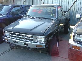 1986 TOYOTA PICK UP XTRA CAB 2.4L EFI AT 4X4 COLOR BLACK 
