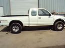 1998 TOYOTA TACOMA XTRA CAB DELUXE MODEL WITH TRD OFF ROAD PACKAGE 3.4L V6 AT 4X4 WITH REAR DIFF LOCK COLOR WHITE STK Z13410
