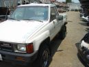 1985 TOYOTA TRUCK  EX CAB  WHITE  2.4L AT 4X4  CAL